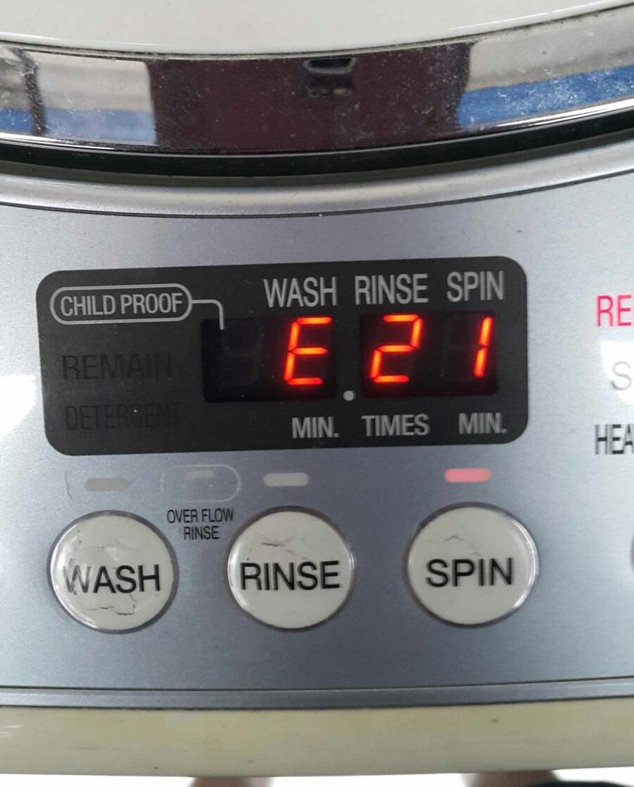 máy giặt toshiba báo lỗi e21